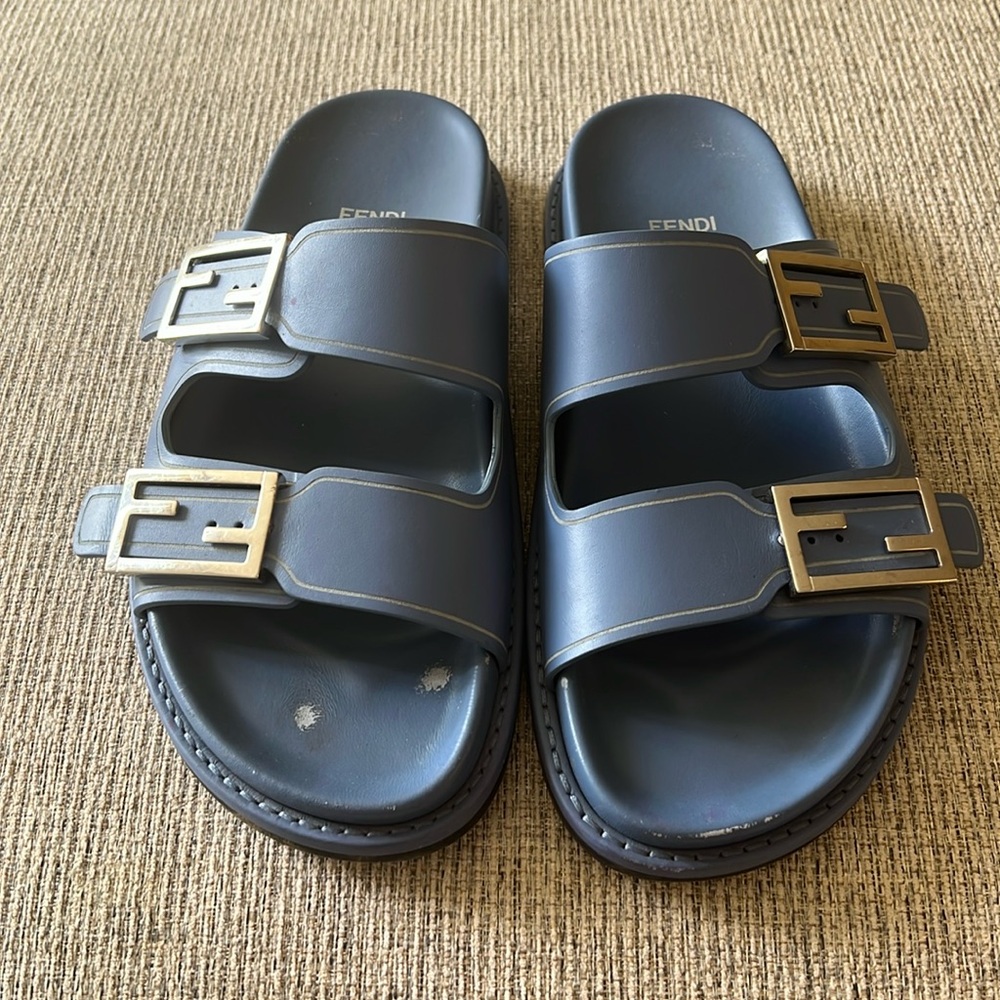 Fendi - FEEL DUAL STRAP SLIDE SANDAL IN BLUE